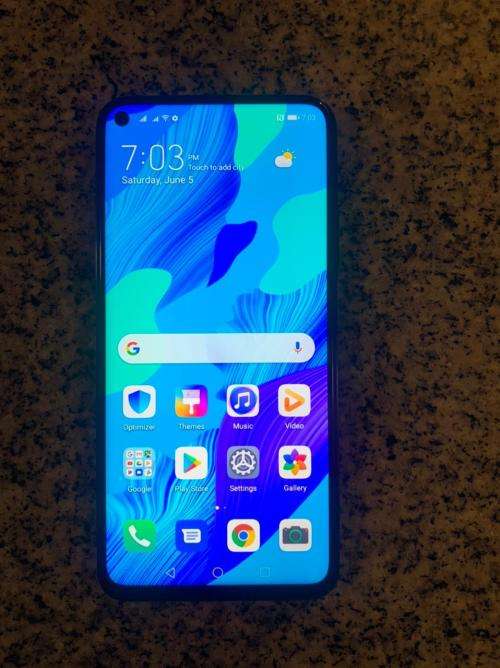 HUAWEI NOVA 5T 8GB RAM 128GB DUAL SIM MINT CONDITION AS NEW